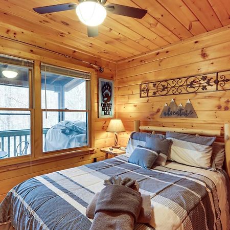 Blue Ridge Cozy Cabin In The Woods With Hot Tub! Esterno foto