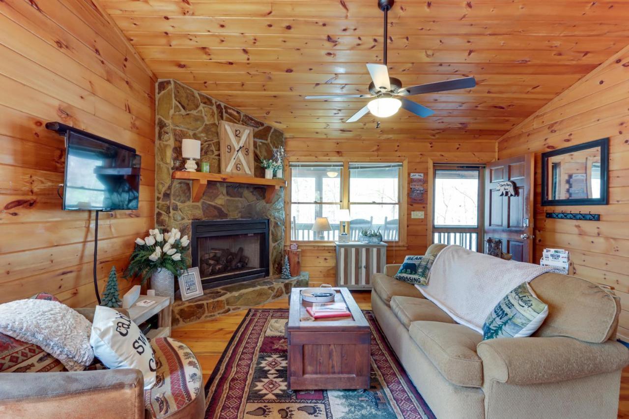 Blue Ridge Cozy Cabin In The Woods With Hot Tub! Esterno foto