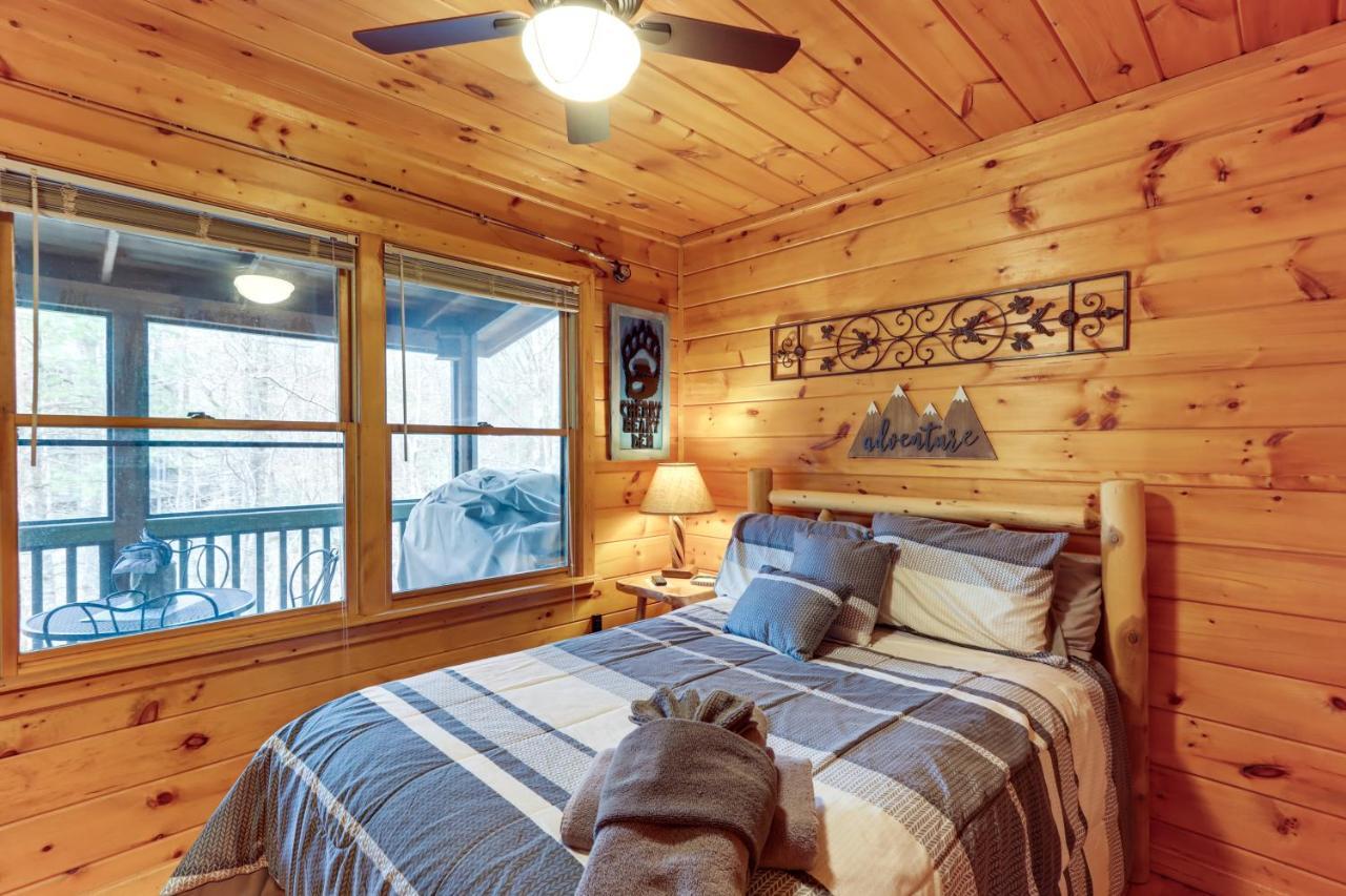 Blue Ridge Cozy Cabin In The Woods With Hot Tub! Esterno foto